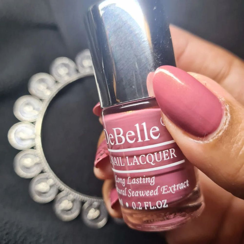 DeBelle Gel Nail Lacquer Poise Nicole (Shimmer Dark Mauve Nail Polish), 6 ml